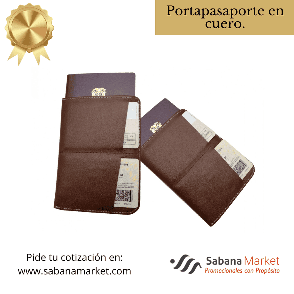 Portapasaporte en cuero.